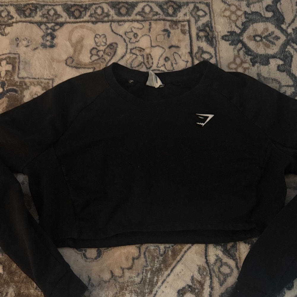Gymshark Crop Black Long Sleeve Crop Top
